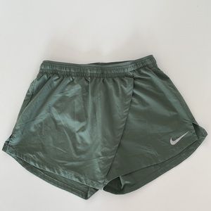 Nike flex running skort